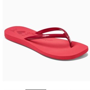 NWT / Reef Seas X OPI Sandals- Strawberry / Sz 7